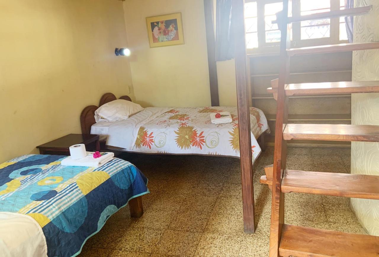 Hostal Jardin Escondido Vilcabamba Esterno foto